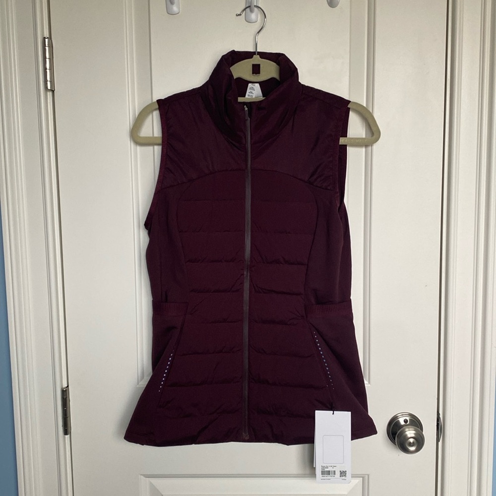 NWT Lululemon down for it all vest